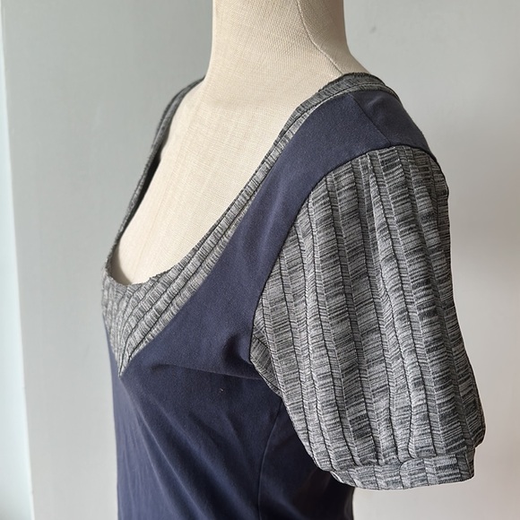 Sessa Wearables scoop neck top - Picture 4 of 8